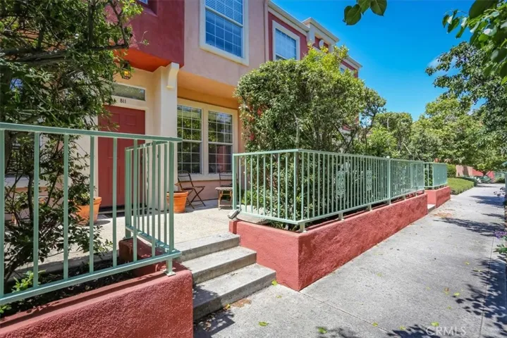 811 Lawrence Drive, San Luis Obispo, California 93401