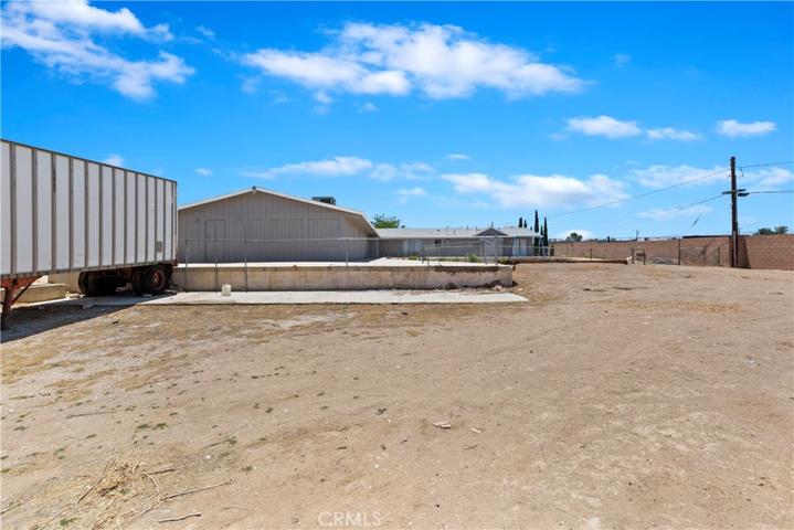 1518 Anacapa Road, Victorville, California 92392
