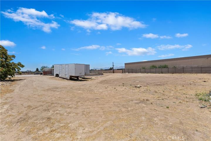1518 Anacapa Road, Victorville, California 92392
