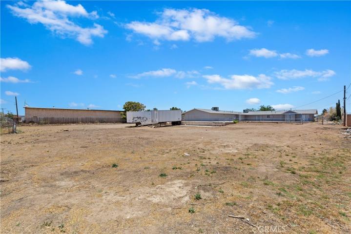 1518 Anacapa Road, Victorville, California 92392