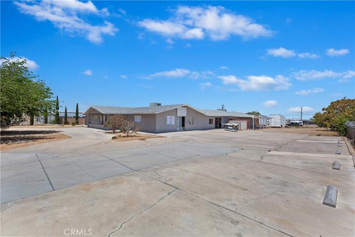 1518 Anacapa Road, Victorville, California 92392