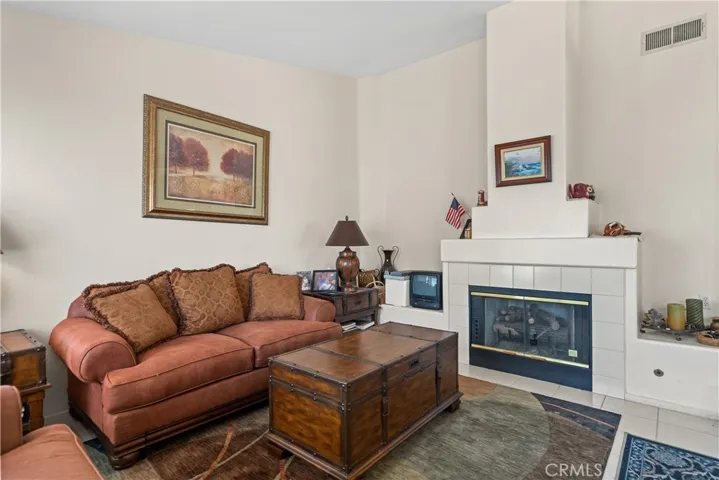 29365 Gold Buckle Road, Highland, California 92346