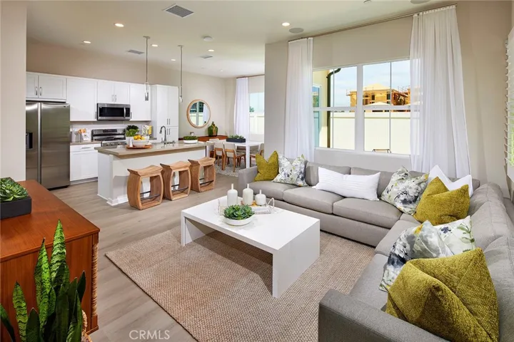 Images and V-tours are of model homes for illustrative purposes only, not actual home listed. Home listed is under construction.