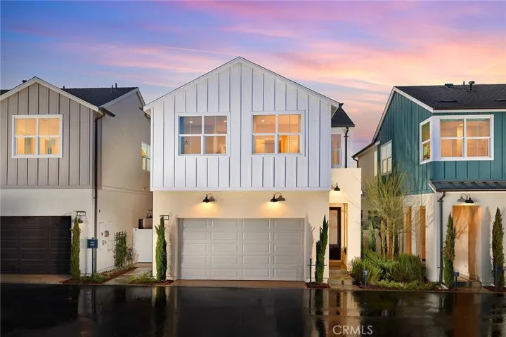 Images and V-tours are of model homes for illustrative purposes only, not actual home listed. Home listed is under construction.