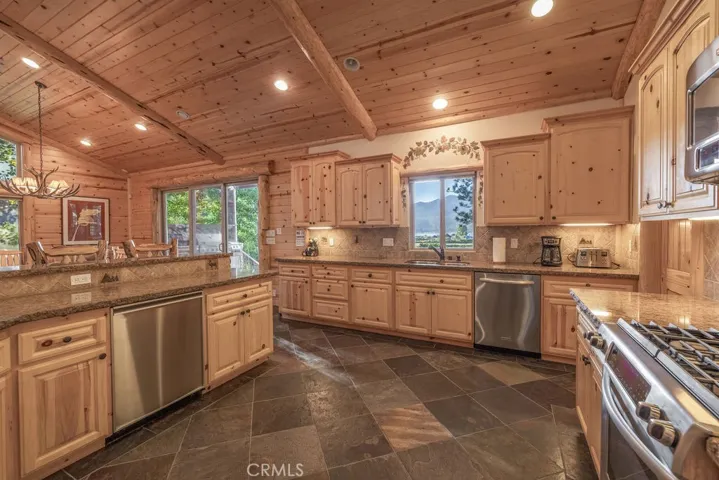 203 Alp Court, Big Bear, California 92315