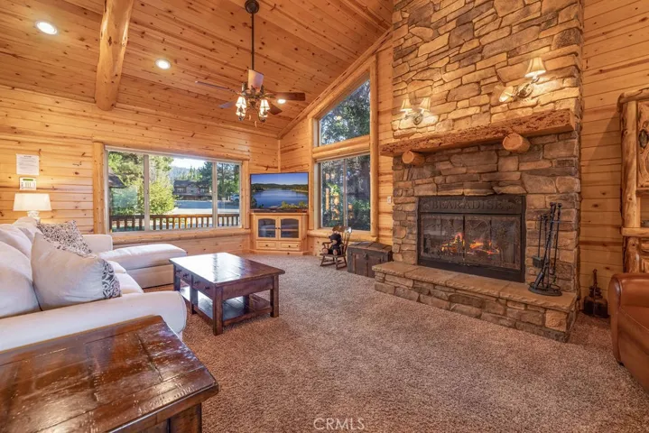 203 Alp Court, Big Bear, California 92315