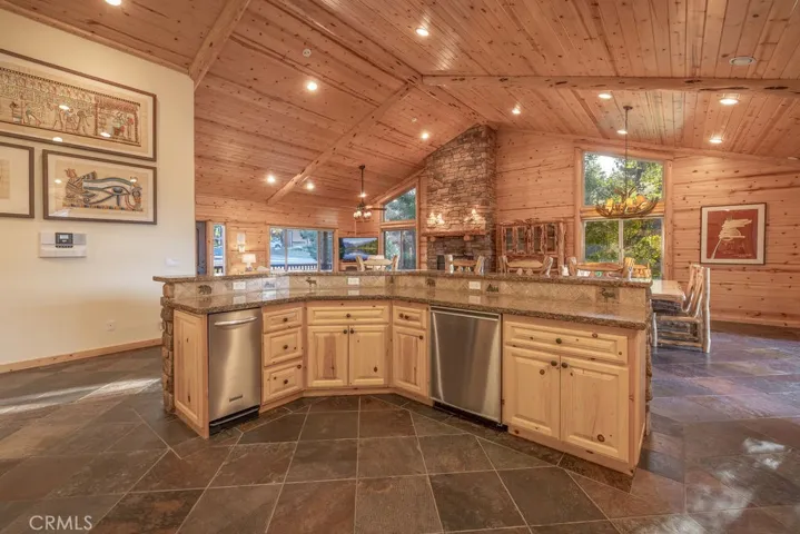 203 Alp Court, Big Bear, California 92315