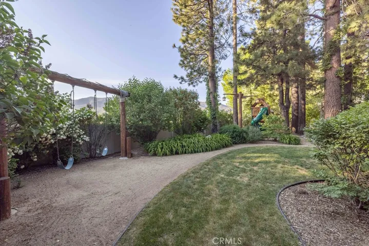 203 Alp Court, Big Bear, California 92315