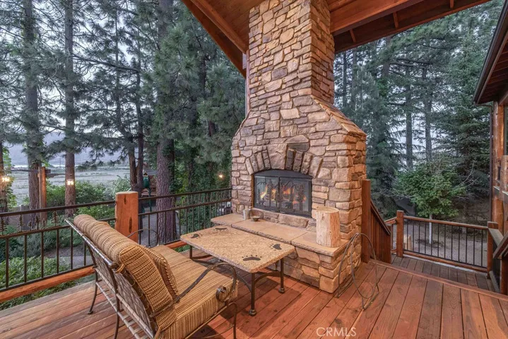 203 Alp Court, Big Bear, California 92315