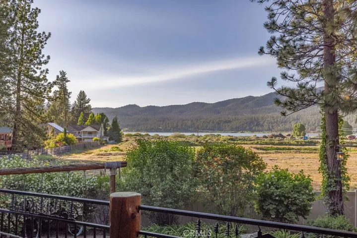 203 Alp Court, Big Bear, California 92315
