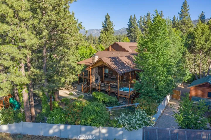 203 Alp Court, Big Bear, California 92315