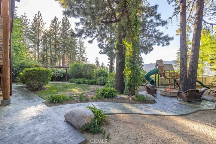 203 Alp Court, Big Bear, California 92315