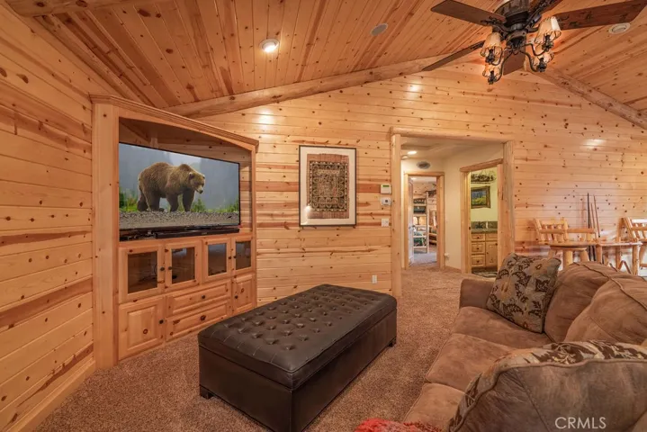 203 Alp Court, Big Bear, California 92315
