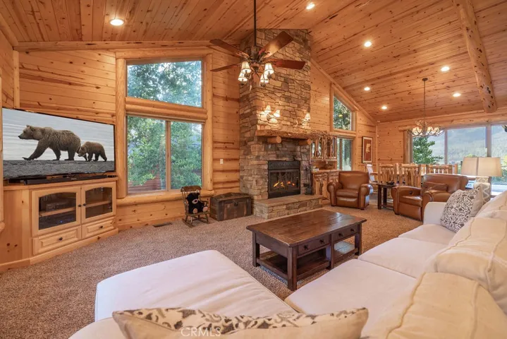 203 Alp Court, Big Bear, California 92315