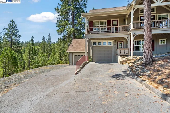 20111 Ridgecrest Way, Groveland, California 95321