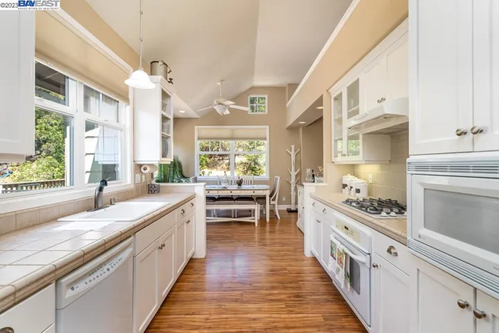 20111 Ridgecrest Way, Groveland, California 95321
