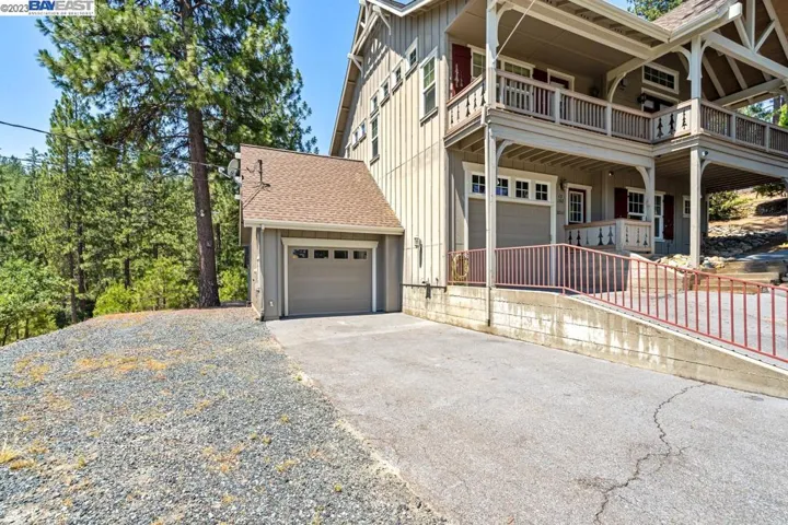 20111 Ridgecrest Way, Groveland, California 95321