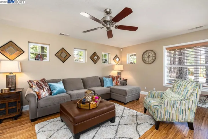 20111 Ridgecrest Way, Groveland, California 95321