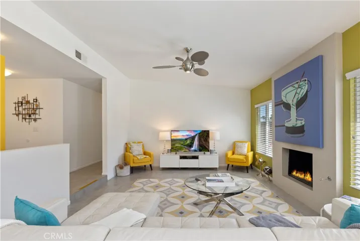 1353 E Del Mar Way, Palm Springs, California 92262