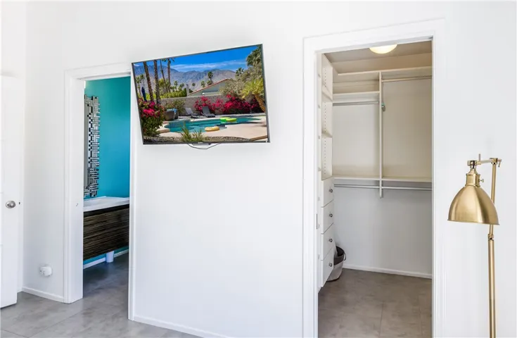 1353 E Del Mar Way, Palm Springs, California 92262