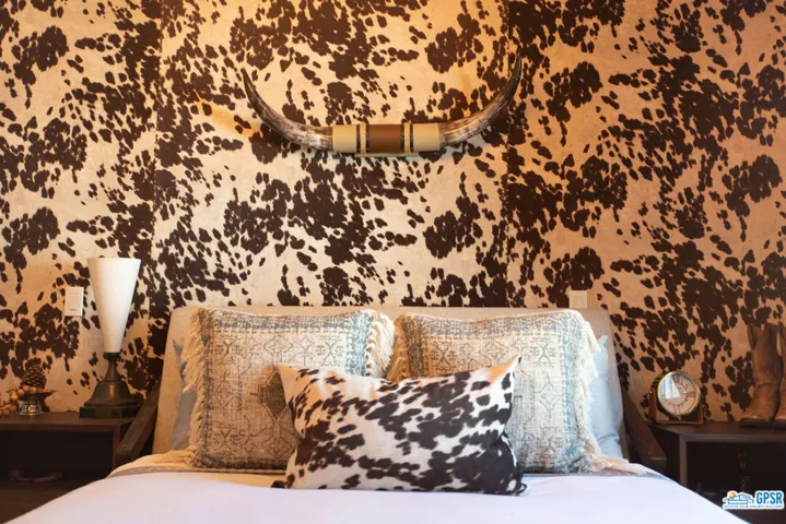 Cowboy Room