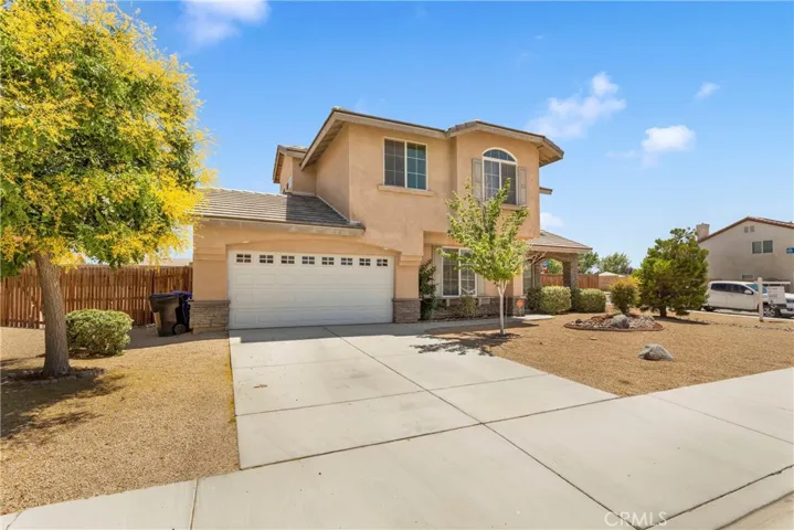 16063 Oak Court, Victorville, California 92395
