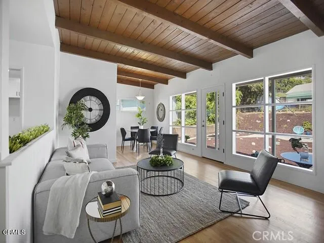 Living,Dining