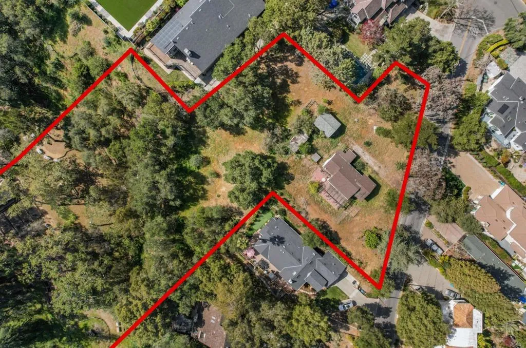 10234 Scenic Boulevard, Cupertino, California 95014 home-pic-5