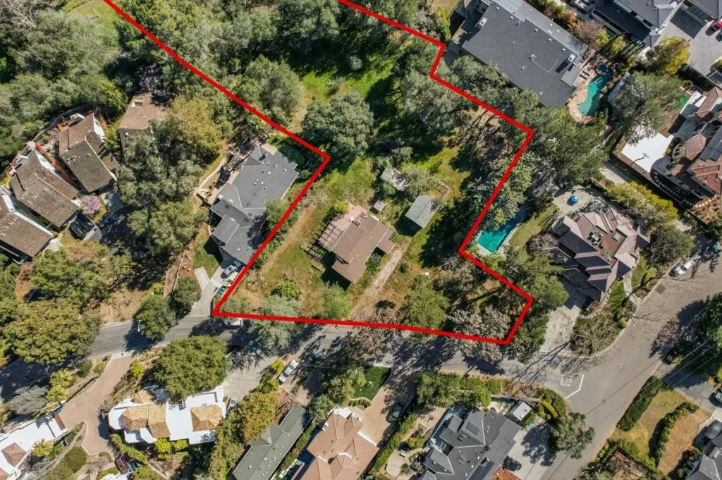 10234 Scenic Boulevard, Cupertino, California 95014 home-pic-3