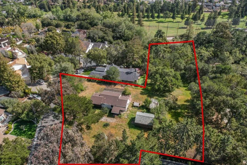 10234 Scenic Boulevard, Cupertino, California 95014 home-pic-9