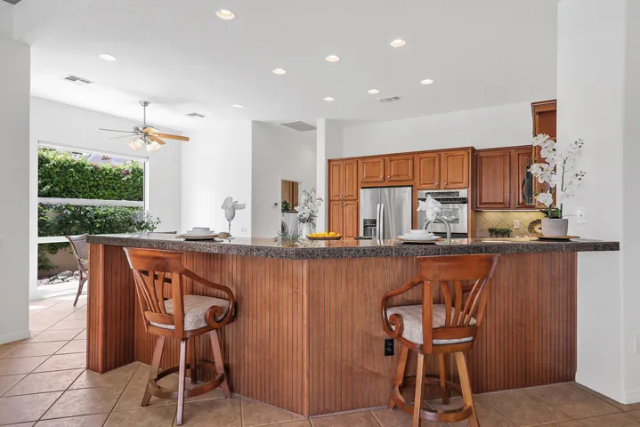 Breakfast Bar