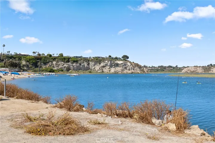 207 N Star Lane, Newport Beach, California 92660