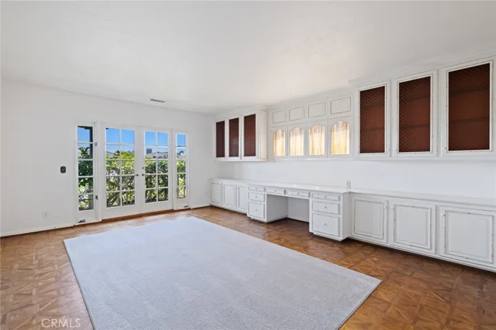 207 N Star Lane, Newport Beach, California 92660