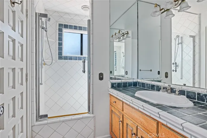 207 N Star Lane, Newport Beach, California 92660
