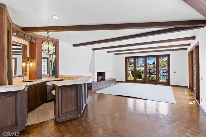 207 N Star Lane, Newport Beach, California 92660