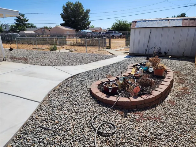 14742 Quivero Road, Apple Valley, California 92307