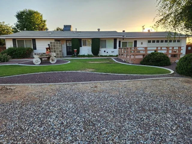 14742 Quivero Road, Apple Valley, California 92307