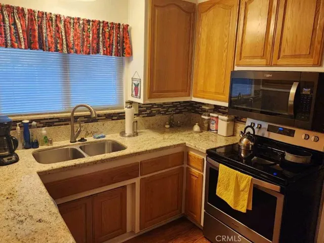 14742 Quivero Road, Apple Valley, California 92307