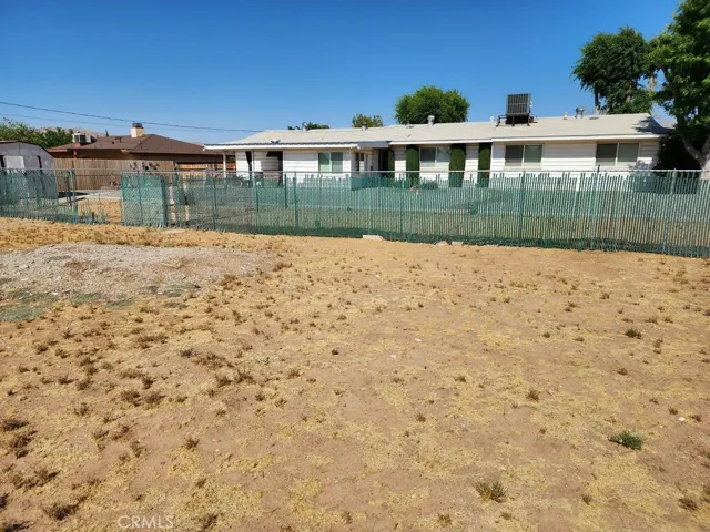 14742 Quivero Road, Apple Valley, California 92307