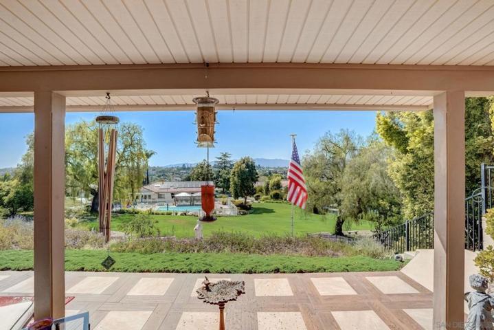969 Ridge Heights Dr, Fallbrook, California 92028