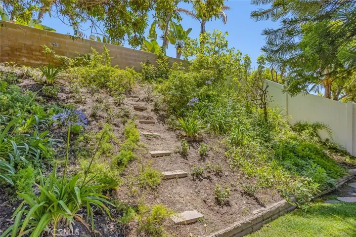 24622 Artemia Ave., Mission Viejo, California 92691