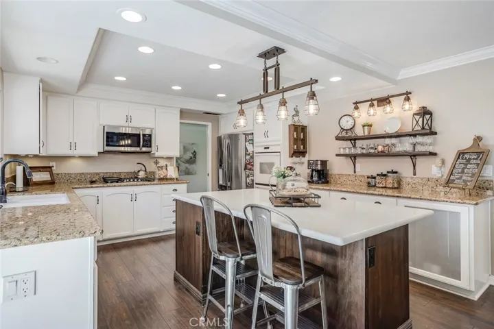 24622 Artemia Ave., Mission Viejo, California 92691