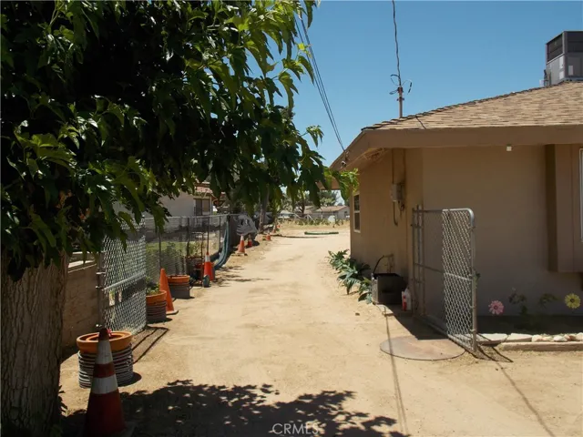 8998 Avocado Avenue, Hesperia, California 92345