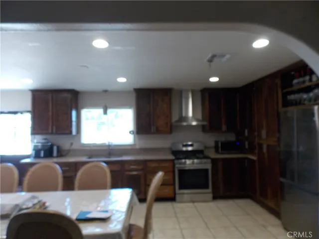 8998 Avocado Avenue, Hesperia, California 92345