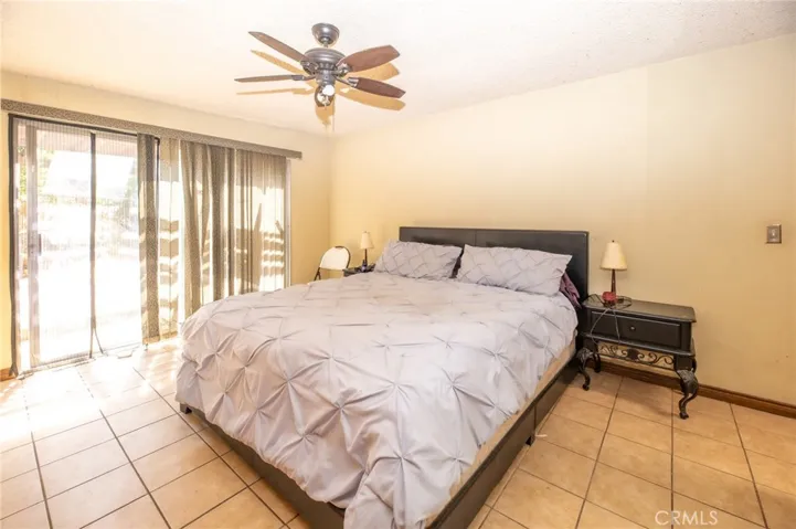 27446 Diane Marie, Saugus, California 91350