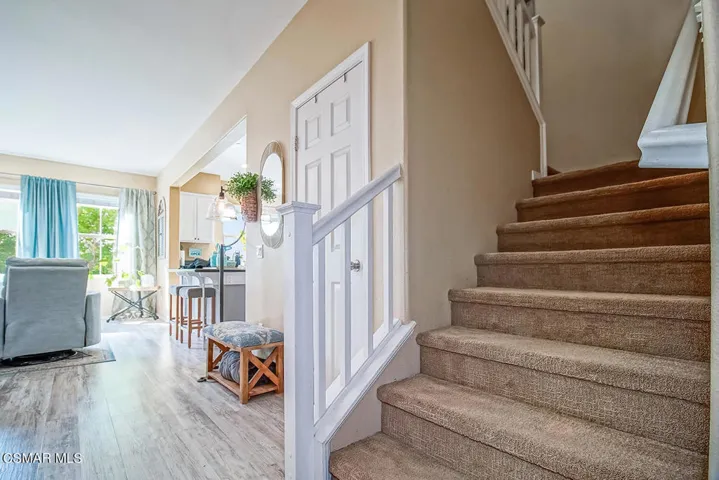 H STAIRS 00