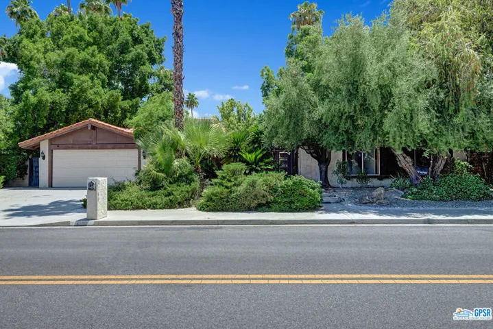 2189 E Sonora Road, Palm Springs, California 92264