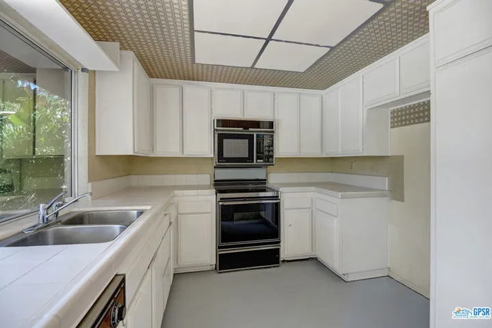 2189 E Sonora Road, Palm Springs, California 92264
