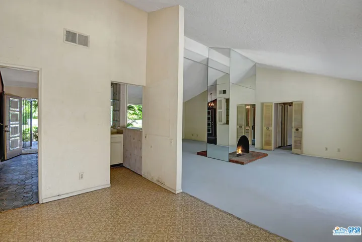 2189 E Sonora Road, Palm Springs, California 92264