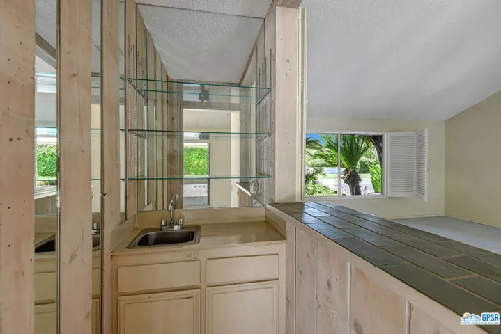 2189 E Sonora Road, Palm Springs, California 92264
